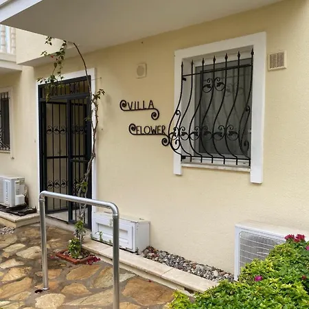 Villa Nearby The Sea With Pool Triplex *